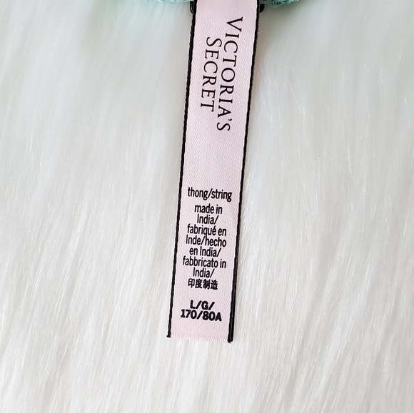VICTORIA'S SECRET THONG PANTY SIZE L - Picture 3 of 6